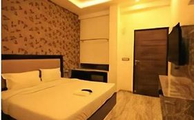 Elegance Stay